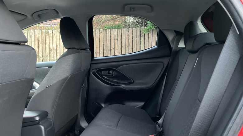 Toyota Yaris 1.5 Hybrid Design 5dr CVT Hybrid Hatchback